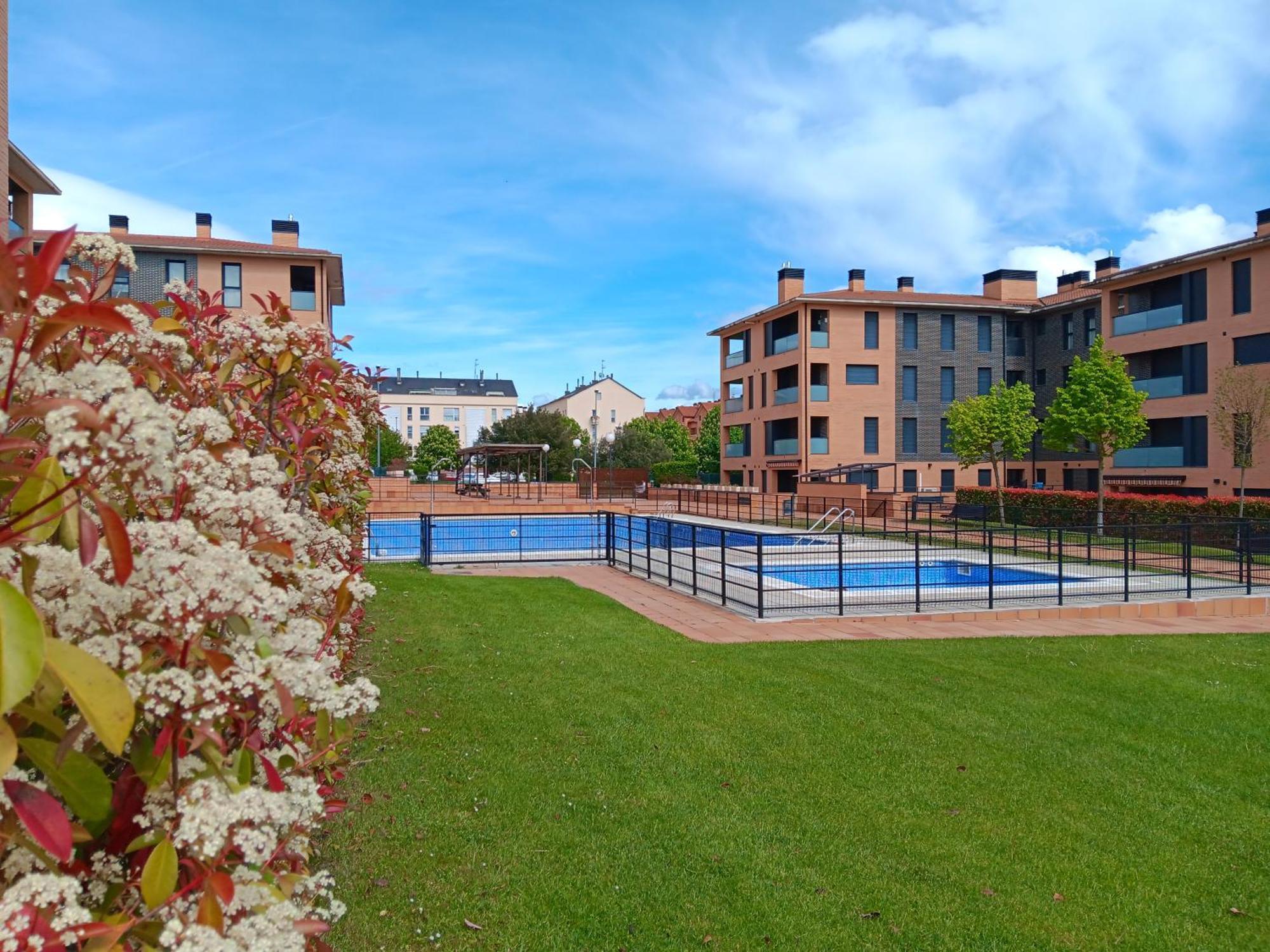 Camino Santiago Etxea Apartment Хака Екстериор снимка